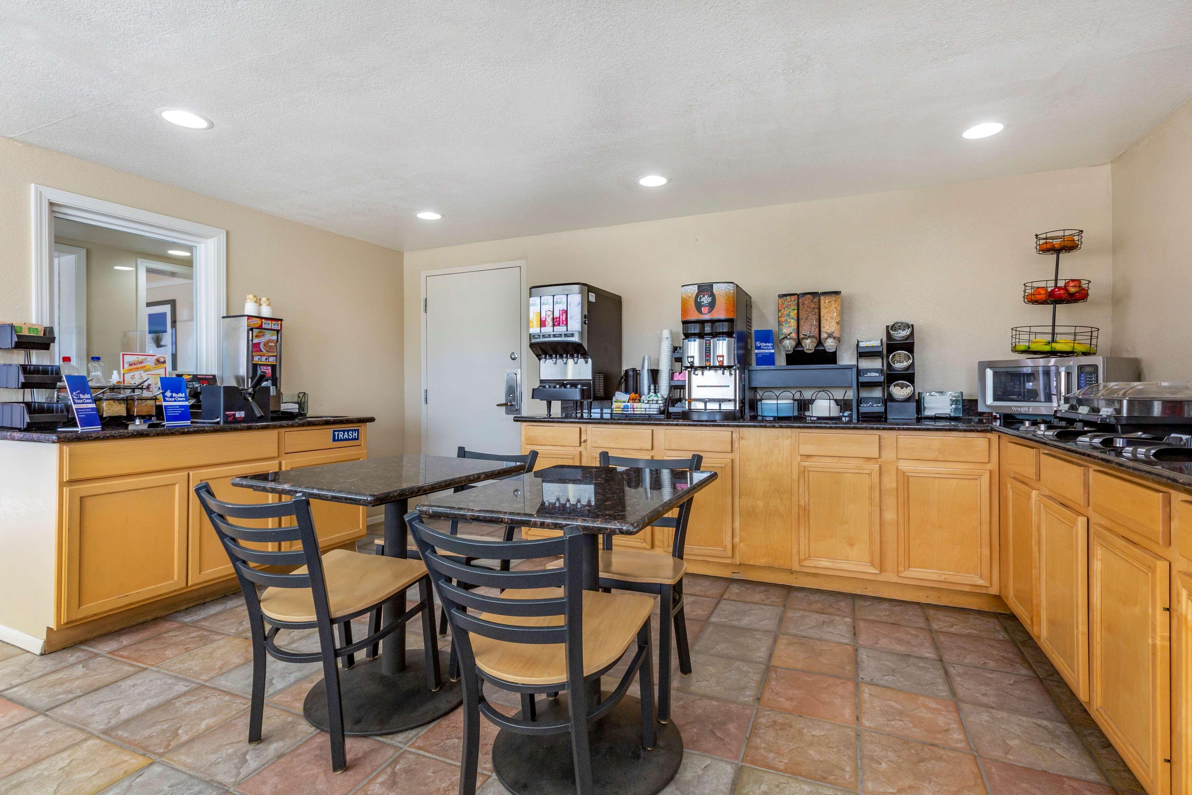 Best Western El Rancho Palacio Roswell Exteriör bild