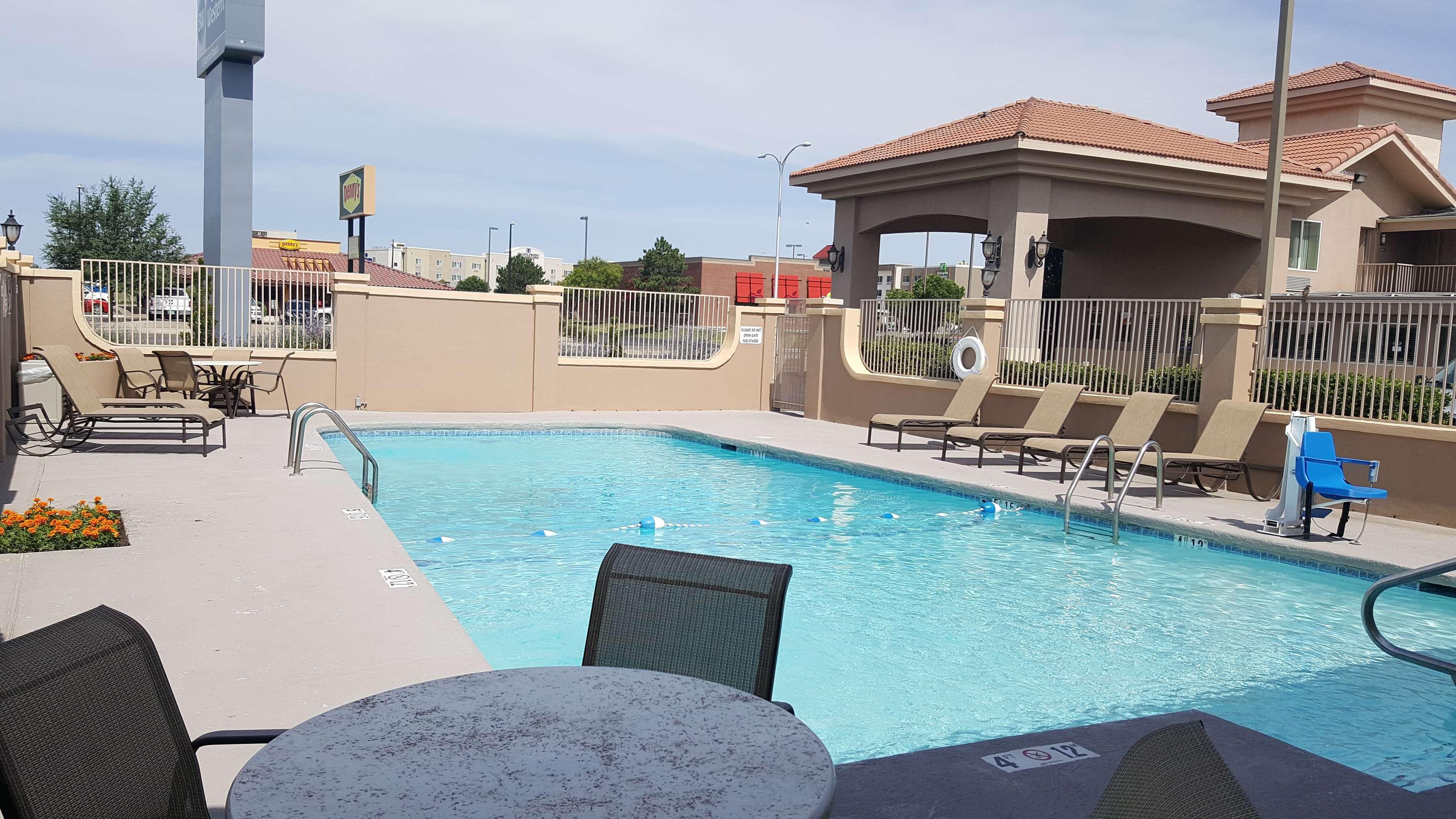 Best Western El Rancho Palacio Roswell Exteriör bild